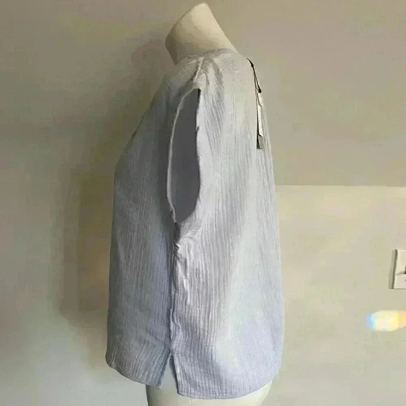 Banana Republic Gauze Button-Front Tee - Picture 7 of 13